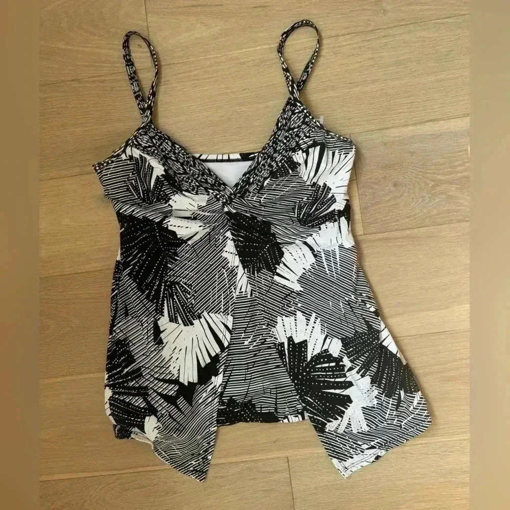 Miraclesuit Fronds With Benefits Love Knot Tankini Top Black White 10